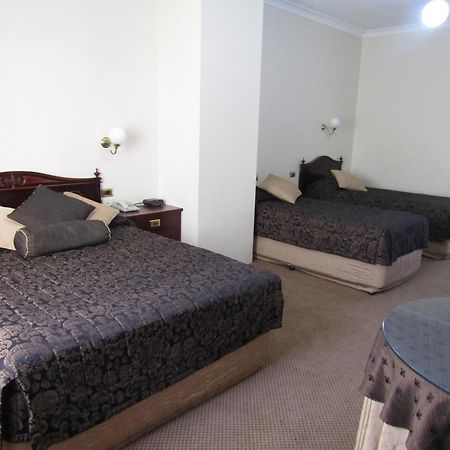 Australian Heritage Motor Inn Ντούμπο Εξωτερικό φωτογραφία