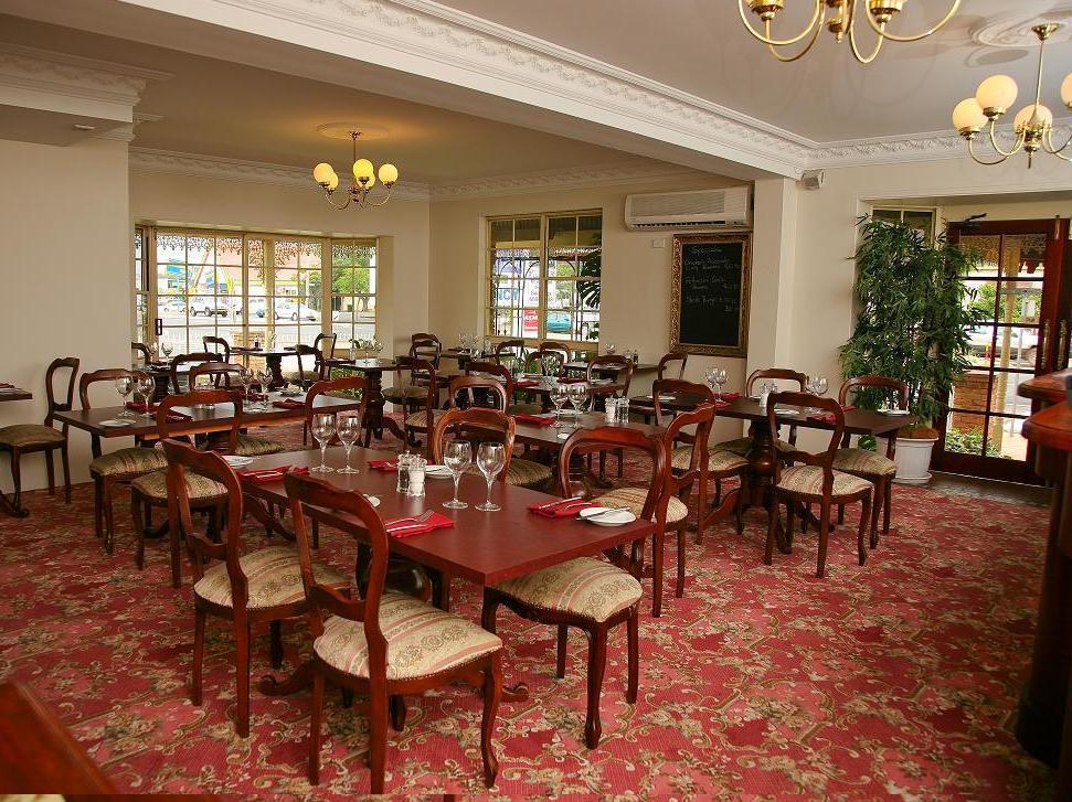 Australian Heritage Motor Inn Ντούμπο Εξωτερικό φωτογραφία