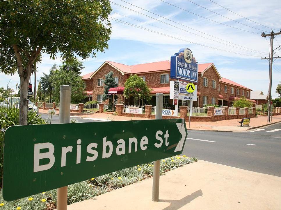 Australian Heritage Motor Inn Ντούμπο Εξωτερικό φωτογραφία