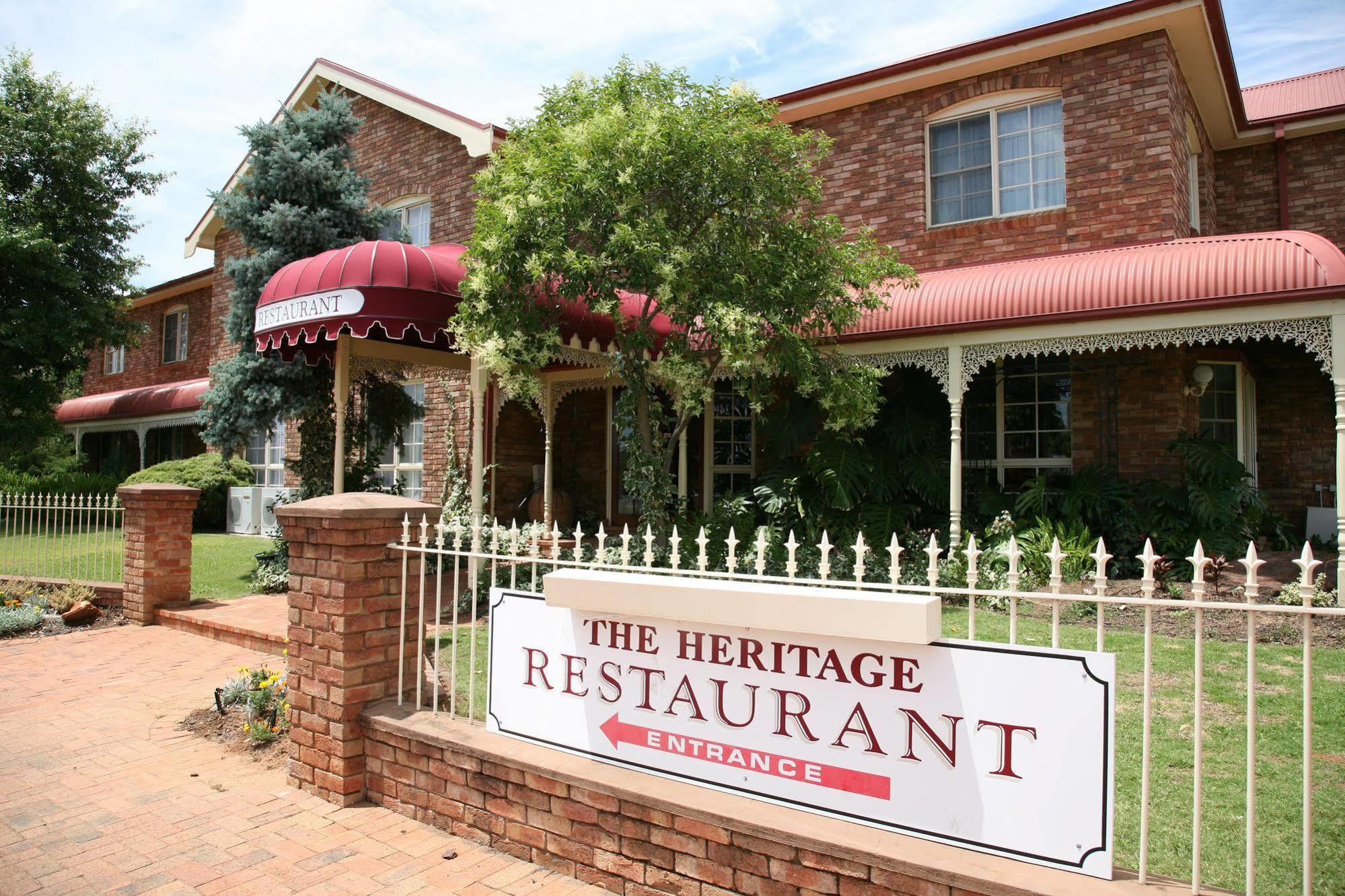 Australian Heritage Motor Inn Ντούμπο Εξωτερικό φωτογραφία